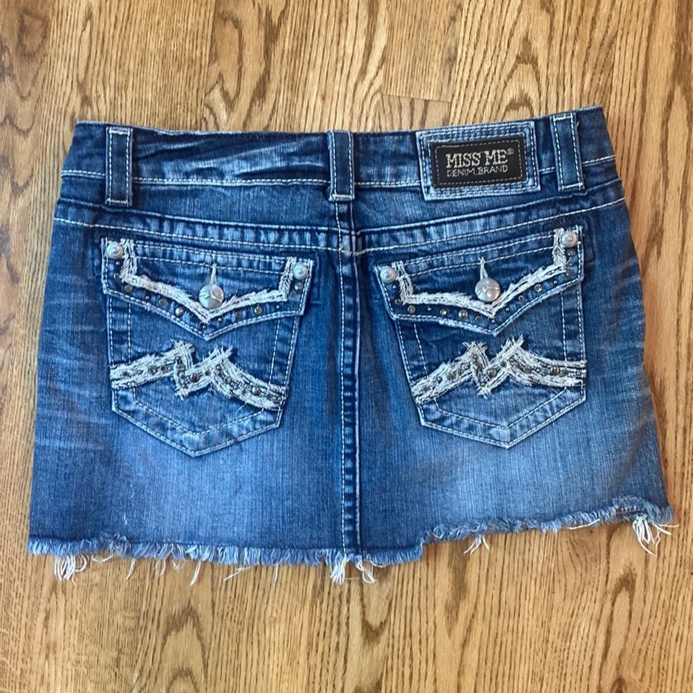 Miss Me distressed hem studded mini skirt size 29 JE105313 MK jean festival - Picture 7 of 9